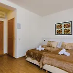 Five-bedroom In Mali Zaton (Dubrovnik-Neretva)
