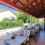 Five-bedroom In Mali Apartamento *