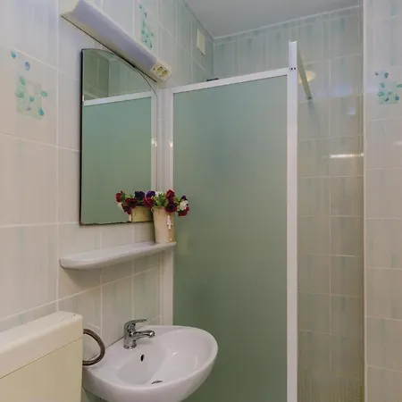 Five-bedroom In Mali * Zaton (Dubrovnik-Neretva)