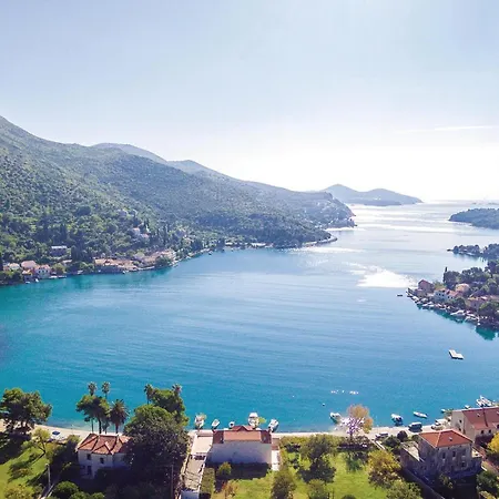 Appartamento Five-bedroom In Mali Zaton (Dubrovnik-Neretva)