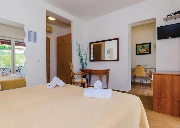 Five-bedroom In Mali * Zaton (Dubrovnik-Neretva)