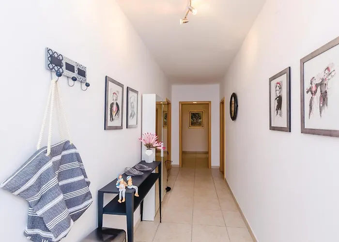 Five-bedroom In Mali * Zaton (Dubrovnik-Neretva)