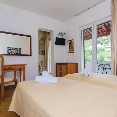 Five-bedroom In Mali *