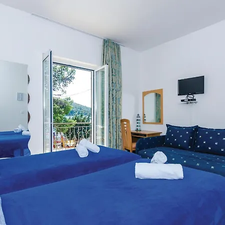 Five-bedroom In Mali Lejlighed *