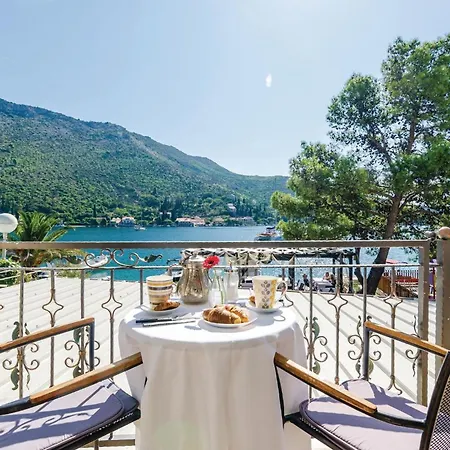 Five-bedroom In Mali *