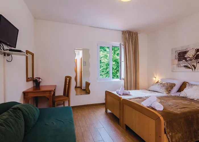 Five-bedroom In Mali Apartamento *